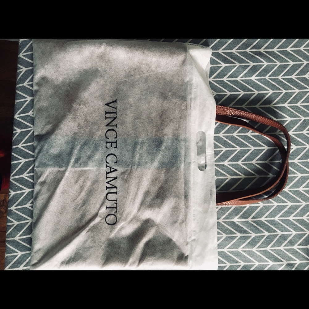 Vince Camuto Carrying Case/ Laptop Bag - Picture 3 of 4